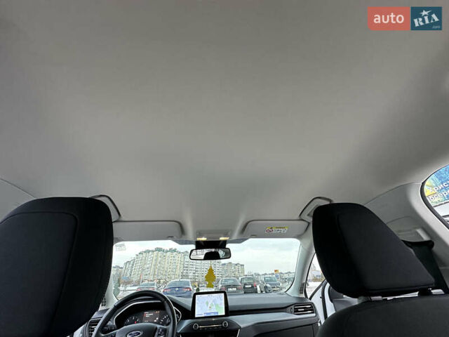 Белый Форд Focus Active, объемом двигателя 1.5 л и пробегом 165 тыс. км за 15200 $, фото 69 на Automoto.ua