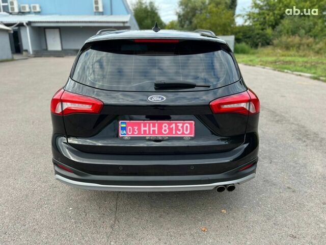 Черный Форд Focus Active, объемом двигателя 1.5 л и пробегом 156 тыс. км за 16000 $, фото 2 на Automoto.ua