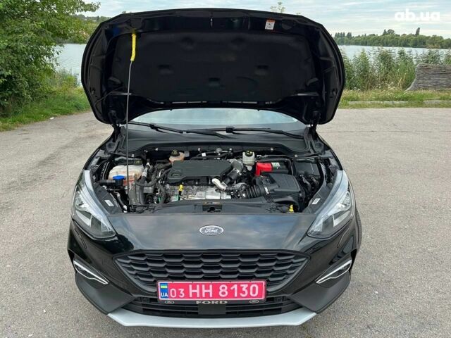 Черный Форд Focus Active, объемом двигателя 1.5 л и пробегом 156 тыс. км за 16000 $, фото 18 на Automoto.ua
