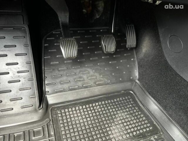 Черный Форд Focus Active, объемом двигателя 1.5 л и пробегом 156 тыс. км за 16000 $, фото 14 на Automoto.ua