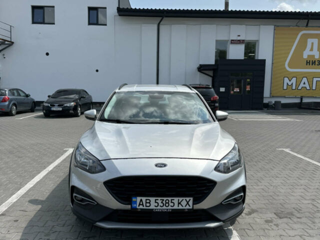 Серый Форд Focus Active, объемом двигателя 1 л и пробегом 176 тыс. км за 10500 $, фото 1 на Automoto.ua