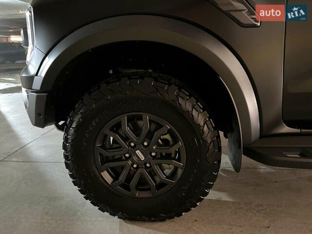 Черный Форд Ranger Raptor, объемом двигателя 2.96 л и пробегом 11 тыс. км за 80000 $, фото 7 на Automoto.ua