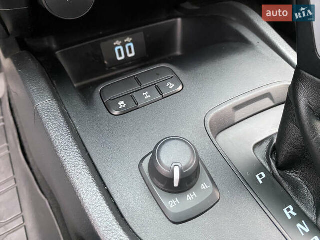 Синий Форд Ranger Raptor, объемом двигателя 2 л и пробегом 124 тыс. км за 43700 $, фото 33 на Automoto.ua