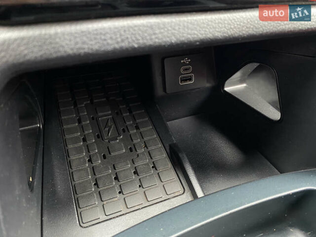 Синий Форд Ranger Raptor, объемом двигателя 2 л и пробегом 50 тыс. км за 72000 $, фото 25 на Automoto.ua