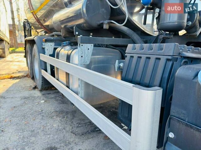 Білий Форд Trucks, об'ємом двигуна 8.97 л та пробігом 1 тис. км за 99999 $, фото 20 на Automoto.ua