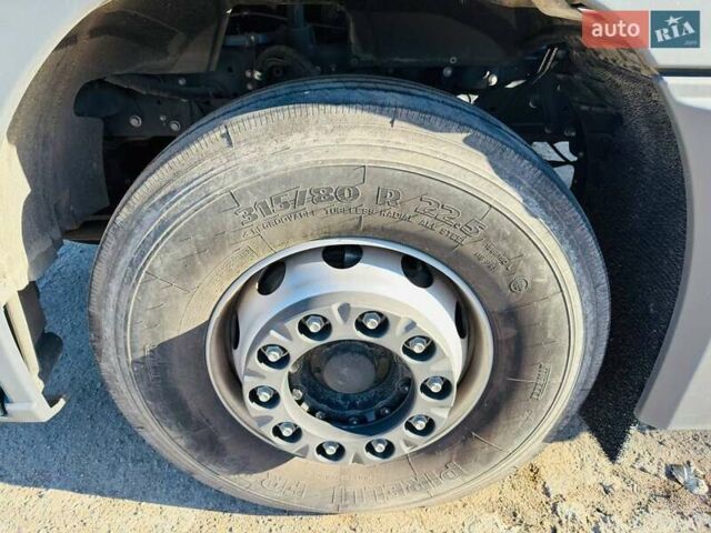 Білий Форд Trucks, об'ємом двигуна 8.97 л та пробігом 1 тис. км за 99999 $, фото 18 на Automoto.ua