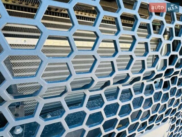 Білий Форд Trucks, об'ємом двигуна 8.97 л та пробігом 1 тис. км за 99999 $, фото 19 на Automoto.ua