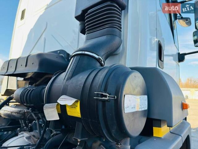 Білий Форд Trucks, об'ємом двигуна 8.97 л та пробігом 1 тис. км за 99999 $, фото 23 на Automoto.ua