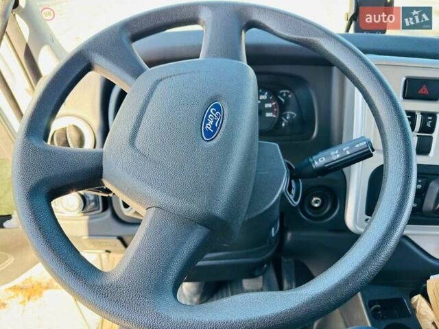 Білий Форд Trucks, об'ємом двигуна 8.97 л та пробігом 1 тис. км за 99999 $, фото 34 на Automoto.ua