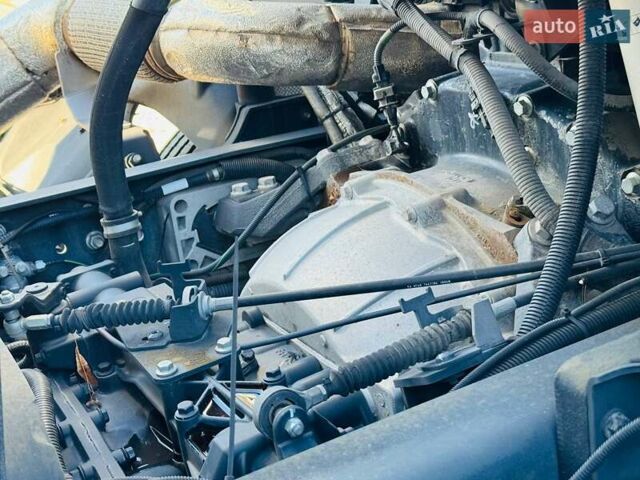 Білий Форд Trucks, об'ємом двигуна 8.97 л та пробігом 1 тис. км за 99999 $, фото 26 на Automoto.ua