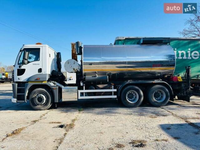 Білий Форд Trucks, об'ємом двигуна 8.97 л та пробігом 1 тис. км за 99999 $, фото 6 на Automoto.ua