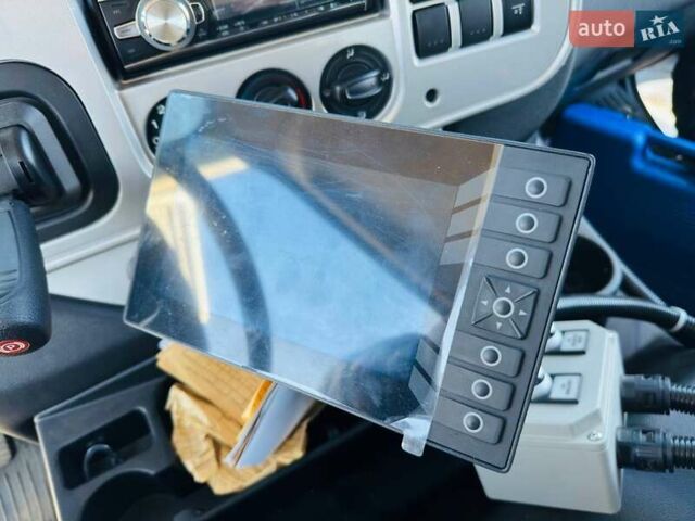 Білий Форд Trucks, об'ємом двигуна 8.97 л та пробігом 1 тис. км за 99999 $, фото 30 на Automoto.ua