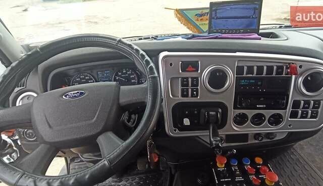 Білий Форд Trucks, об'ємом двигуна 8.97 л та пробігом 230 тис. км за 81222 $, фото 3 на Automoto.ua