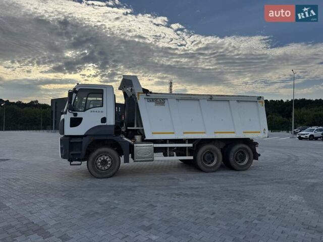 Білий Форд Trucks, об'ємом двигуна 12.7 л та пробігом 29 тис. км за 119999 $, фото 6 на Automoto.ua