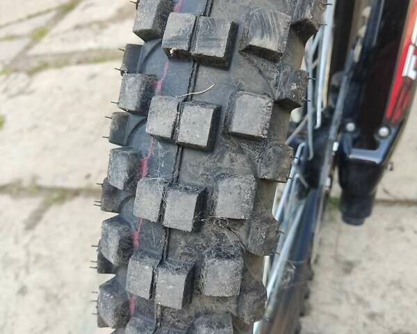 Красный Форте Cross 300, объемом двигателя 0 л и пробегом 134 тыс. км за 1294 $, фото 2 на Automoto.ua