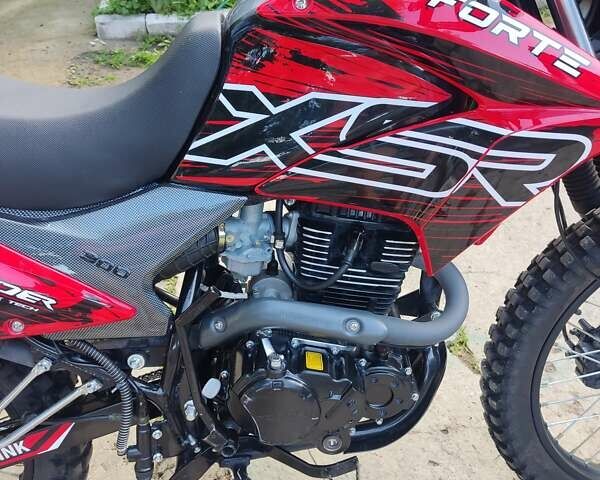Красный Форте Cross 300, объемом двигателя 0 л и пробегом 134 тыс. км за 1294 $, фото 3 на Automoto.ua
