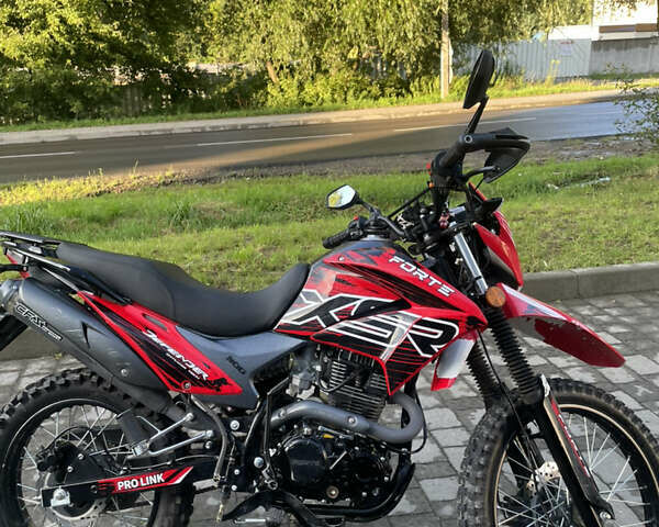 Красный Форте Cross 300, объемом двигателя 0.25 л и пробегом 37 тыс. км за 1450 $, фото 1 на Automoto.ua