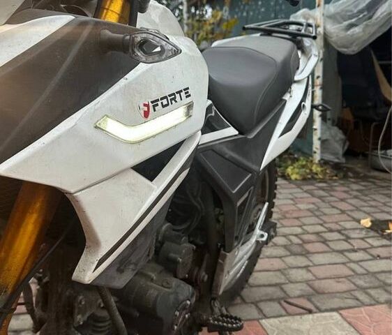 Форте Другая, объемом двигателя 0.3 л и пробегом 0 тыс. км за 1000 $, фото 2 на Automoto.ua