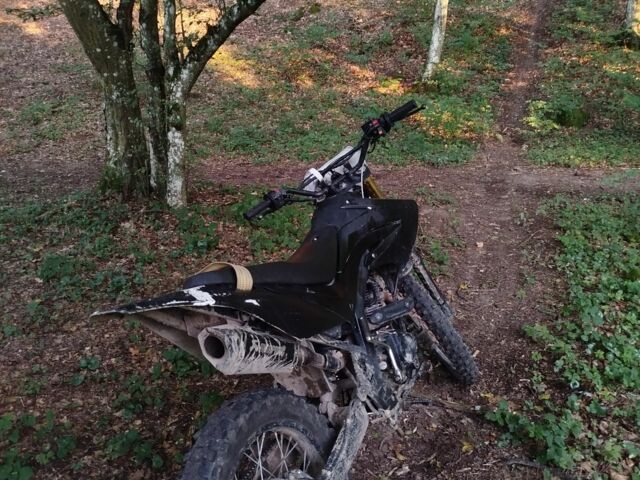 Форте Другая, объемом двигателя 0.25 л и пробегом 0 тыс. км за 1000 $, фото 1 на Automoto.ua