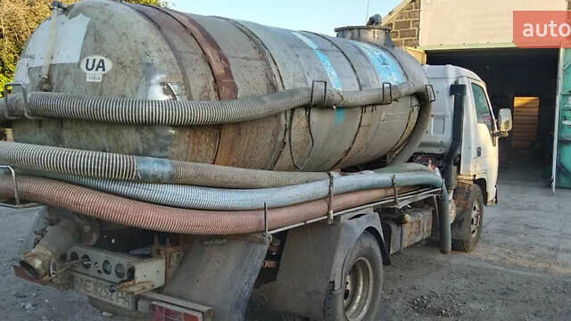 Белый Фотон БЖ, объемом двигателя 3.71 л и пробегом 180 тыс. км за 8500 $, фото 2 на Automoto.ua