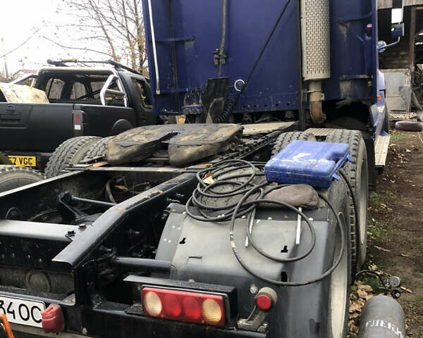 Синий Фредлайнер Колумбиа, объемом двигателя 12.7 л и пробегом 8 тыс. км за 6500 $, фото 2 на Automoto.ua