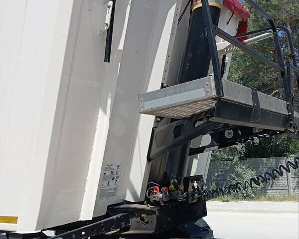 Фрухауф VFK 2021 у Львові на Automoto.ua Бежевий Фрухауф VFK, об'ємом двигуна 0 л та пробігом 411 тис. км за 35799 $, фото 6 на Automoto.ua