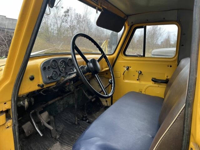 Жовтий ГАЗ 13, об'ємом двигуна 4.3 л та пробігом 20 тис. км за 2350 $, фото 3 на Automoto.ua