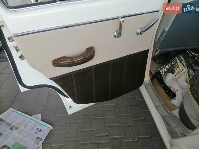 Білий ГАЗ 21 Волга, об'ємом двигуна 2.4 л та пробігом 6 тис. км за 18000 $, фото 5 на Automoto.ua