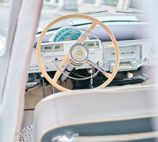 Білий ГАЗ 21 Волга, об'ємом двигуна 2.45 л та пробігом 7 тис. км за 18000 $, фото 8 на Automoto.ua