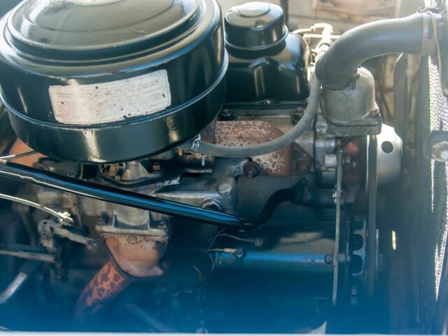 Белый ГАЗ 21, объемом двигателя 2.5 л и пробегом 70 тыс. км за 4500 $, фото 7 на Automoto.ua