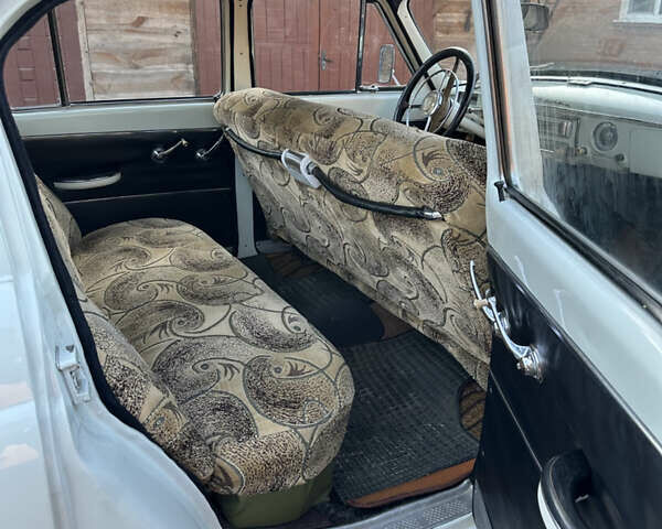 Белый ГАЗ 21 Волга, объемом двигателя 2.4 л и пробегом 5 тыс. км за 7500 $, фото 14 на Automoto.ua