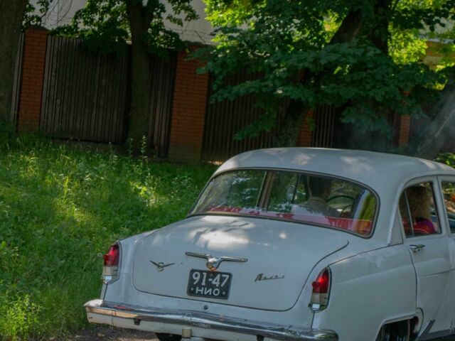 Білий ГАЗ 21, об'ємом двигуна 2.4 л та пробігом 66 тис. км за 1500 $, фото 1 на Automoto.ua