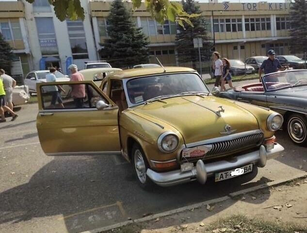 Желтый ГАЗ 21 Волга, объемом двигателя 2.5 л и пробегом 3 тыс. км за 25700 $, фото 1 на Automoto.ua
