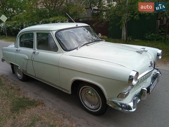 ГАЗ 21 Волга 1958 в Киеве на Automoto.ua Серый ГАЗ 21 Волга, объемом двигателя 2.45 л и пробегом 83 тыс. км за 10000 $, фото 4 на Automoto.ua