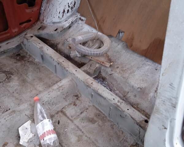 Сірий ГАЗ 21 Волга, об'ємом двигуна 2.4 л та пробігом 100 тис. км за 4000 $, фото 5 на Automoto.ua