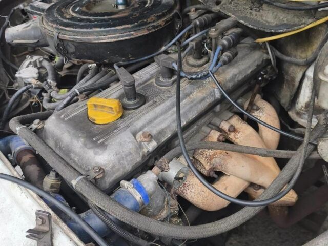ГАЗ 22 2004 в Фастове на Automoto.ua Белый ГАЗ 22, объемом двигателя 2.3 л и пробегом 3 тыс. км за 1700 $, фото 3 на Automoto.ua