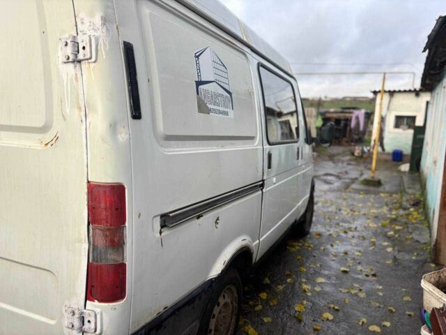 Белый ГАЗ 2217 Соболь, объемом двигателя 2.4 л и пробегом 2 тыс. км за 1400 $, фото 4 на Automoto.ua