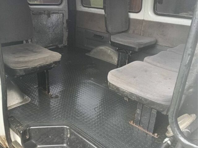 Білий ГАЗ 2217 Соболь, об'ємом двигуна 2.3 л та пробігом 115 тис. км за 1550 $, фото 7 на Automoto.ua