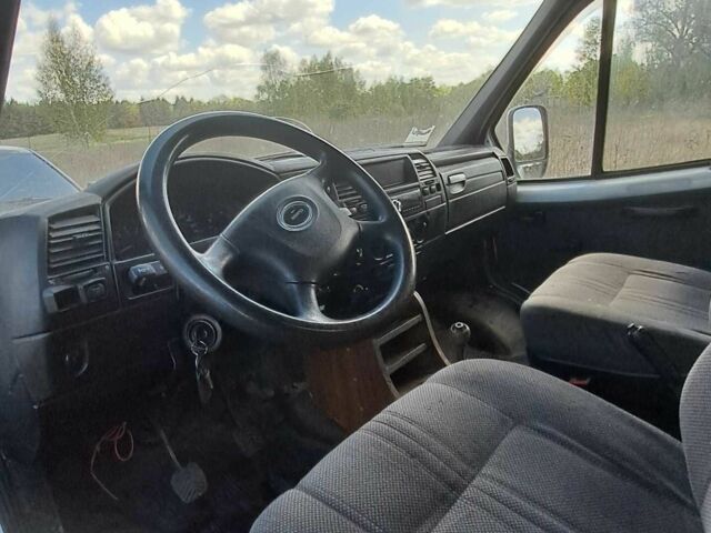 Білий ГАЗ 2217 Соболь, об'ємом двигуна 2.3 л та пробігом 2 тис. км за 1500 $, фото 3 на Automoto.ua