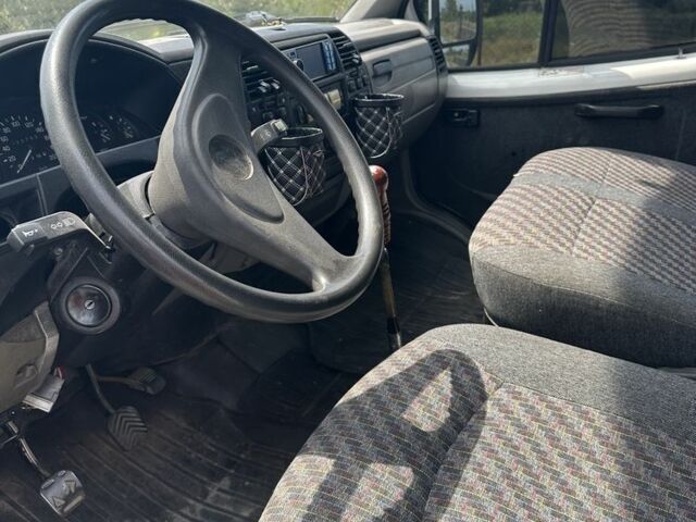 Білий ГАЗ 2217 Соболь, об'ємом двигуна 2.9 л та пробігом 3 тис. км за 2975 $, фото 4 на Automoto.ua