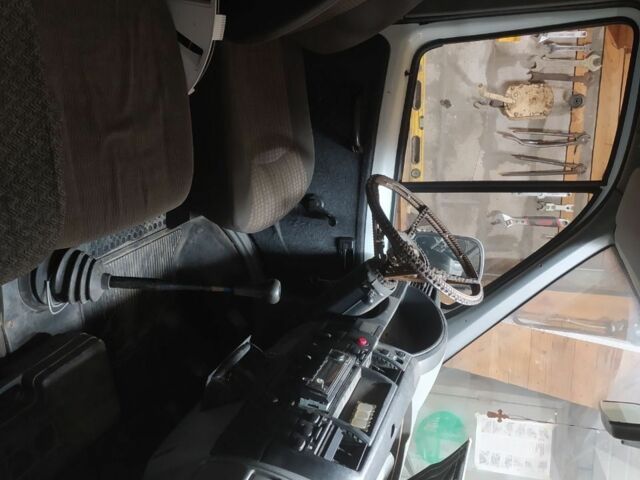 Белый ГАЗ 2217 Соболь, объемом двигателя 0 л и пробегом 200 тыс. км за 2000 $, фото 4 на Automoto.ua