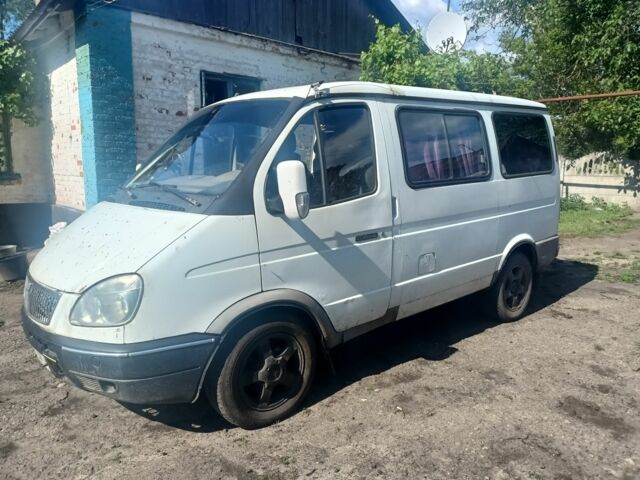 Белый ГАЗ 2217 Соболь, объемом двигателя 2 л и пробегом 330 тыс. км за 3118 $, фото 3 на Automoto.ua