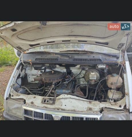 Білий ГАЗ 2217 Соболь, об'ємом двигуна 2.3 л та пробігом 250 тис. км за 950 $, фото 4 на Automoto.ua