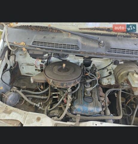Білий ГАЗ 2217 Соболь, об'ємом двигуна 2.3 л та пробігом 250 тис. км за 950 $, фото 2 на Automoto.ua