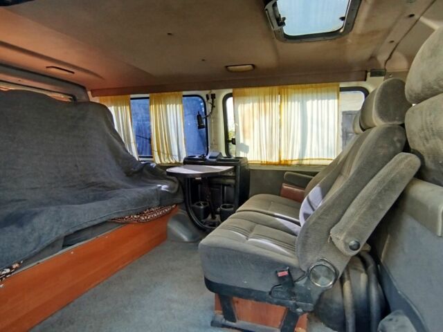Белый ГАЗ 2217 Соболь, объемом двигателя 2.3 л и пробегом 156 тыс. км за 2166 $, фото 5 на Automoto.ua
