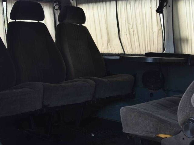 Белый ГАЗ 2217 Соболь, объемом двигателя 2.5 л и пробегом 217 тыс. км за 3950 $, фото 18 на Automoto.ua