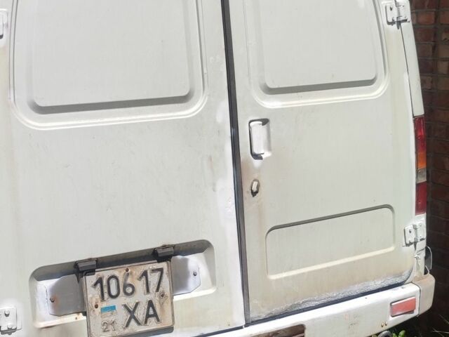 Белый ГАЗ 2217 Соболь, объемом двигателя 2 л и пробегом 250 тыс. км за 1002 $, фото 2 на Automoto.ua