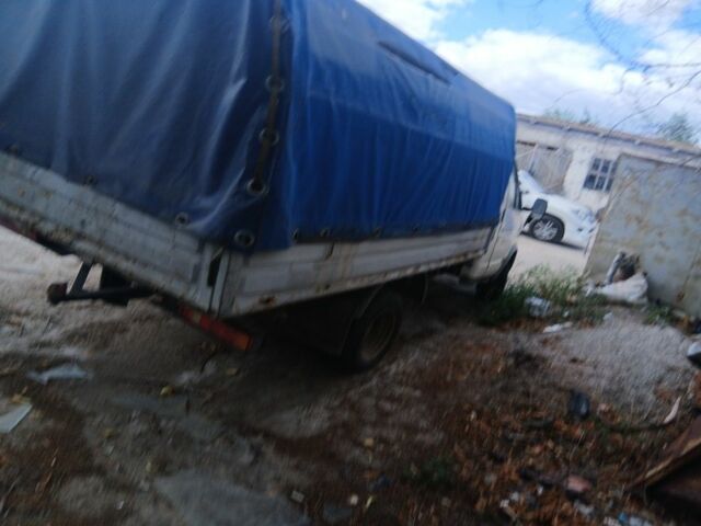 Белый ГАЗ 2217 Соболь, объемом двигателя 2.5 л и пробегом 200 тыс. км за 2500 $, фото 4 на Automoto.ua