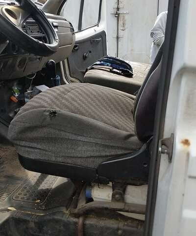 ГАЗ 2217 Соболь 2003 в Киеве на Automoto.ua Белый ГАЗ 2217 Соболь, объемом двигателя 2.3 л и пробегом 220 тыс. км за 789 $, фото 19 на Automoto.ua