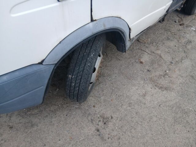 Белый ГАЗ 2217 Соболь, объемом двигателя 2.5 л и пробегом 200 тыс. км за 2500 $, фото 1 на Automoto.ua